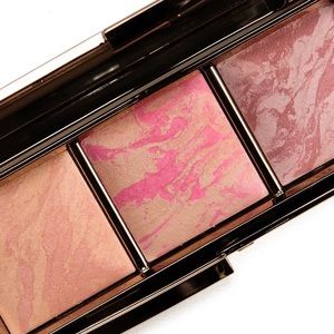 Hourglass Ambient Lighting Blush Palette